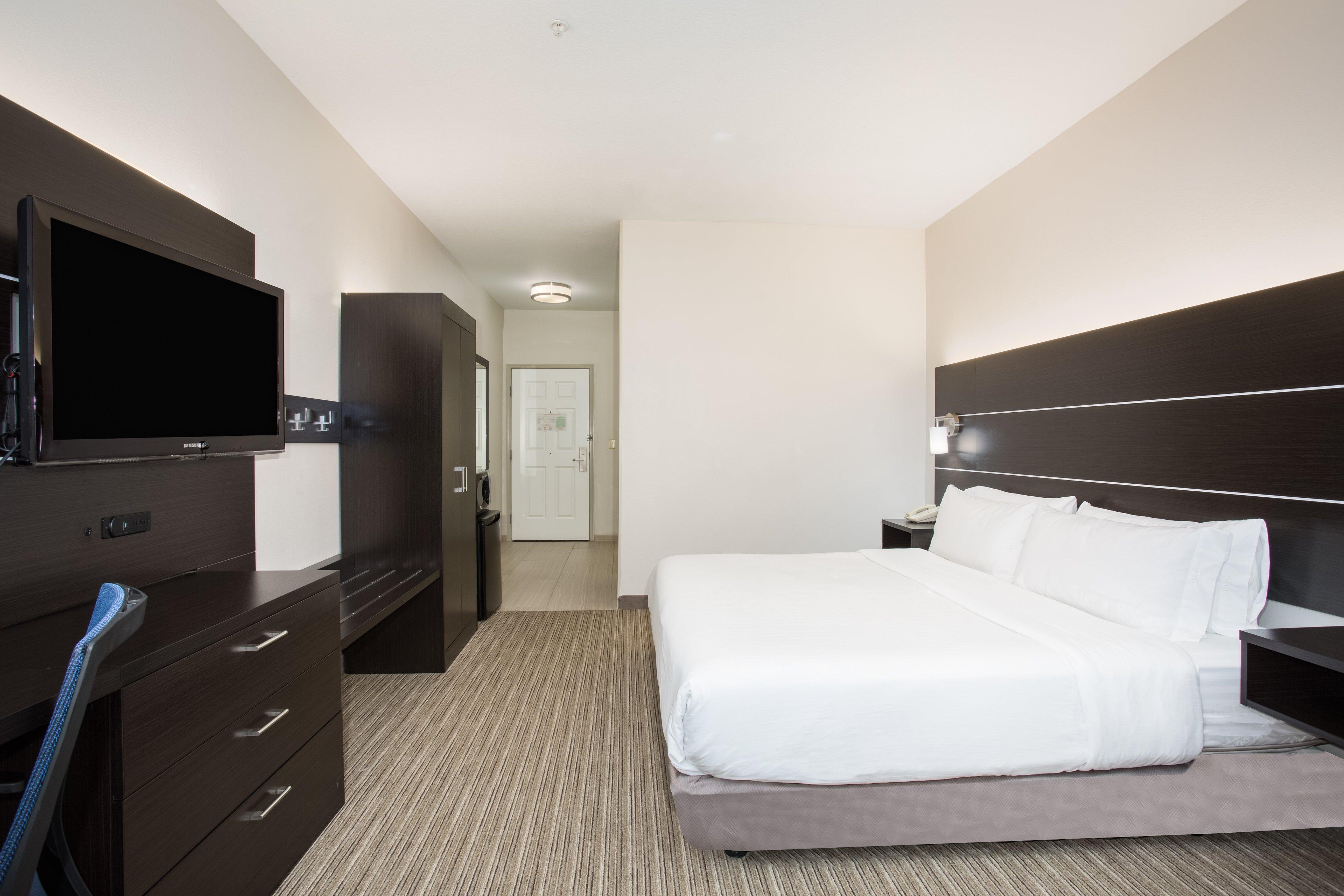 Holiday Inn Express Hotel & Suites Fort Collins By Ihg Exterior photo