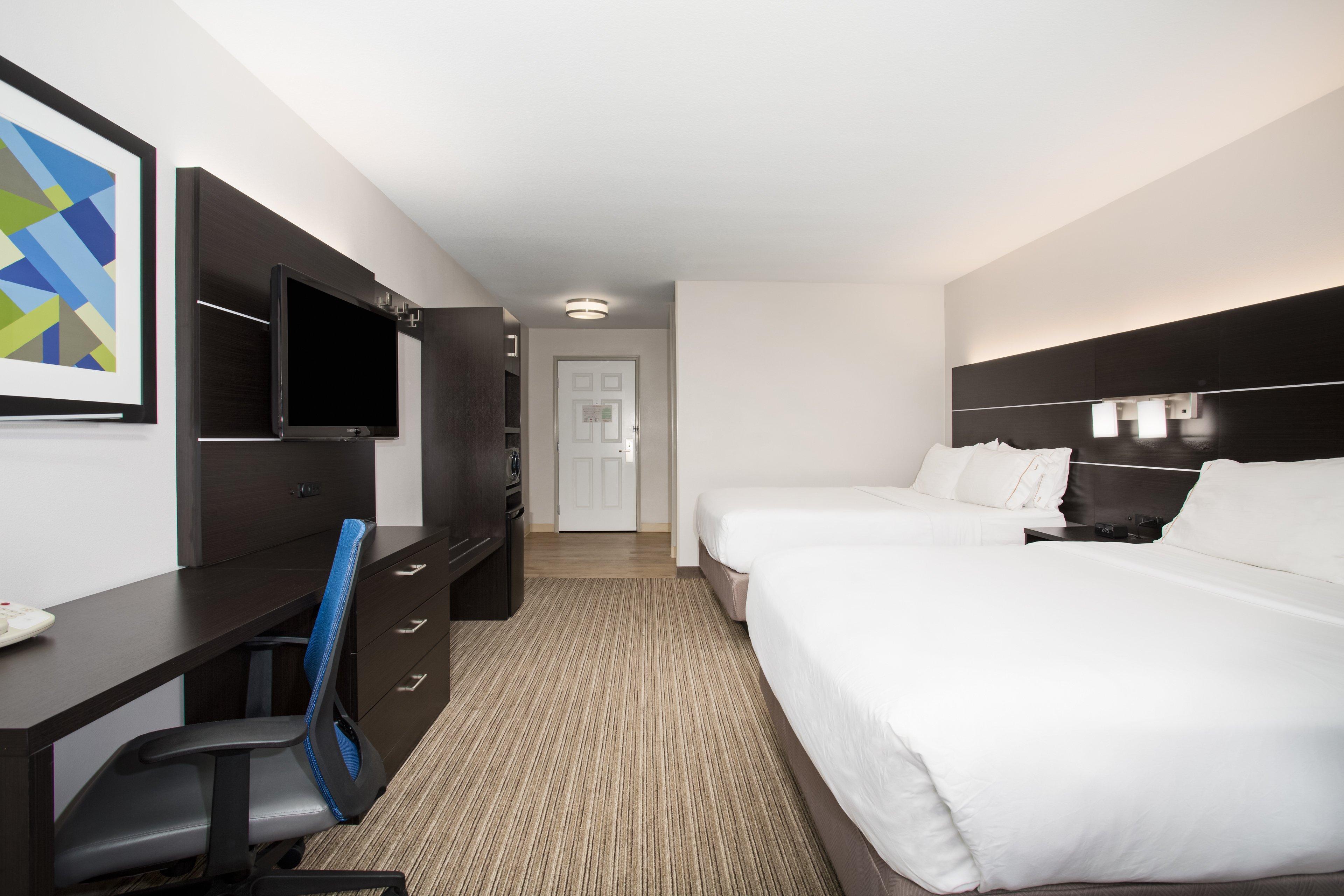 Holiday Inn Express Hotel & Suites Fort Collins By Ihg Exterior photo