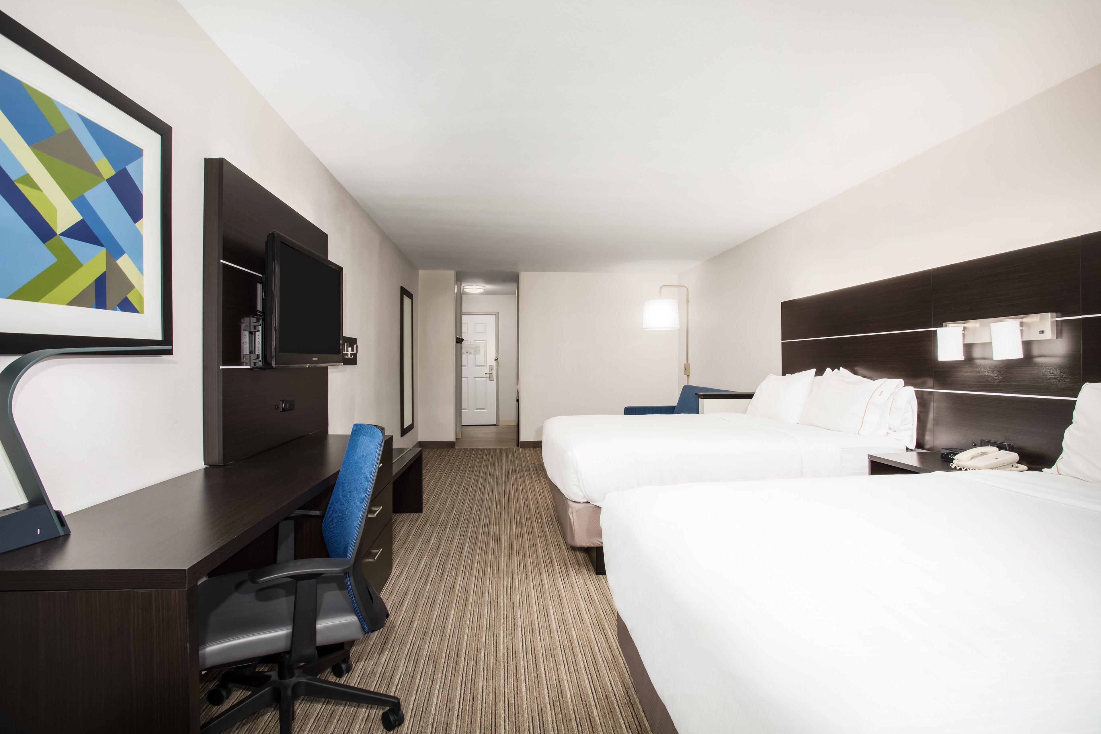 Holiday Inn Express Hotel & Suites Fort Collins By Ihg Exterior photo