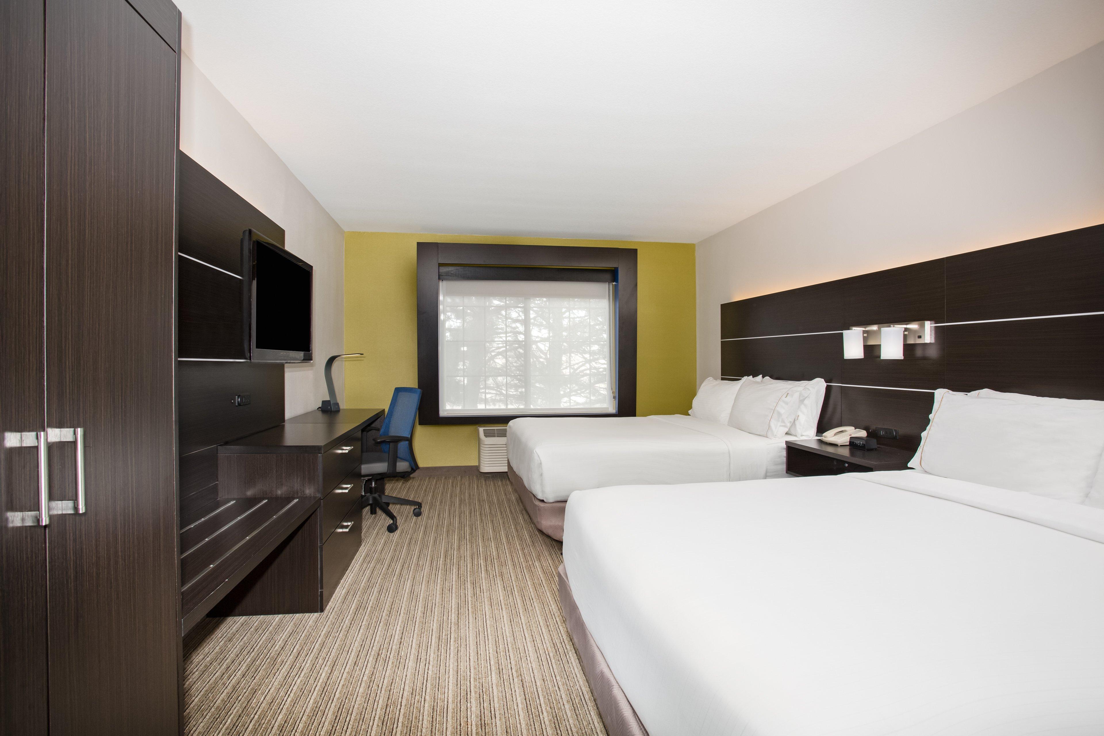 Holiday Inn Express Hotel & Suites Fort Collins By Ihg Exterior photo